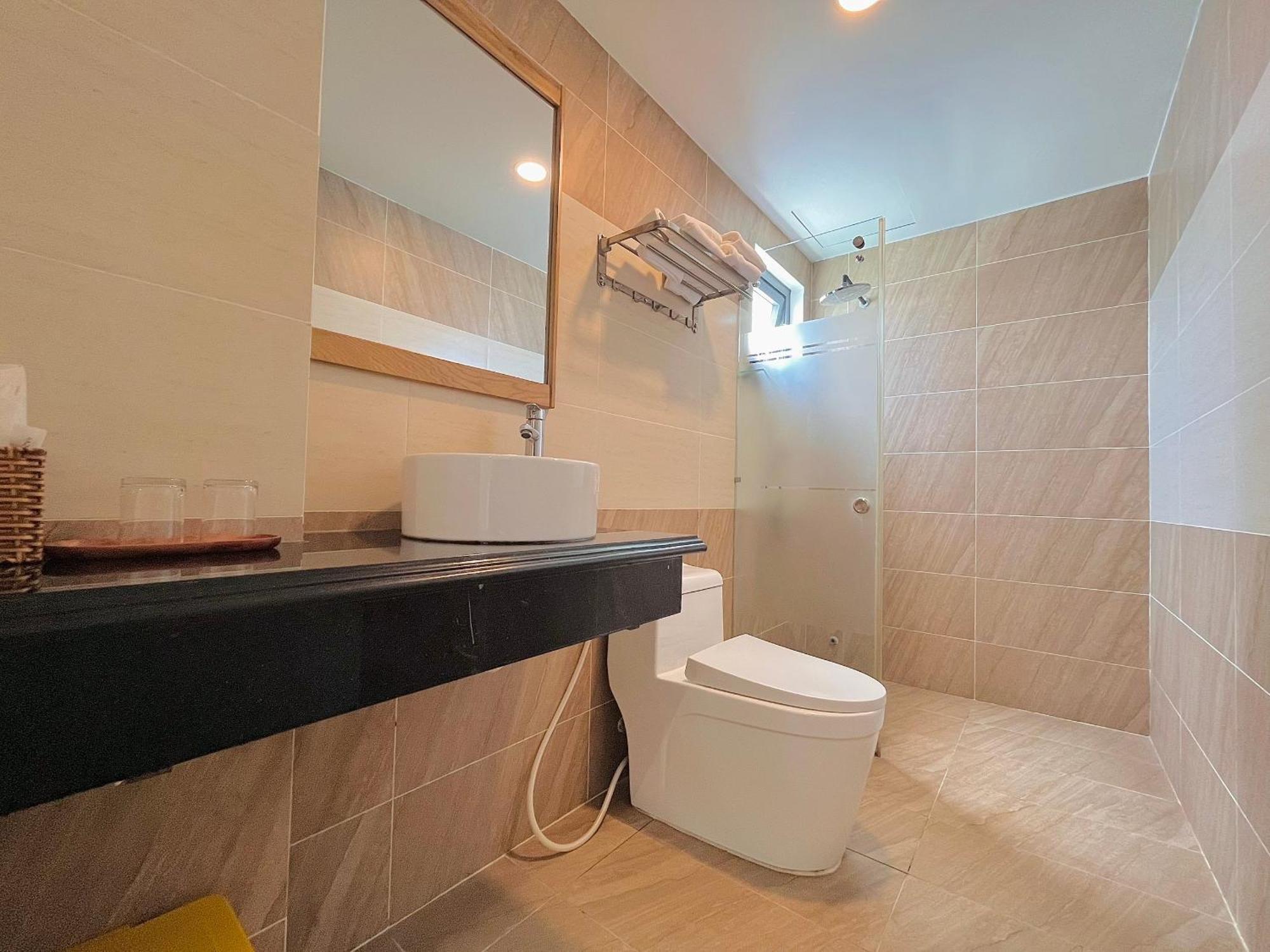 Hotel Dong Nhu 2 *